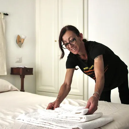 Dei Buoni E Cattivi Alojamento de Acomodação e Pequeno-almoço