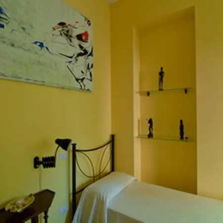 Dei Buoni E Cattivi Alojamento de Acomodação e Pequeno-almoço Cagliari