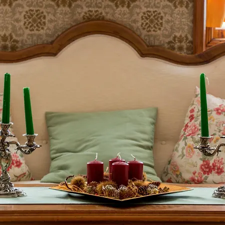 Alojamento de Acomodação e Pequeno-almoço Dei Buoni E Cattivi 4*