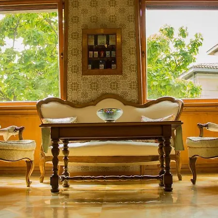 Dei Buoni E Cattivi Alojamento de Acomodação e Pequeno-almoço 4*