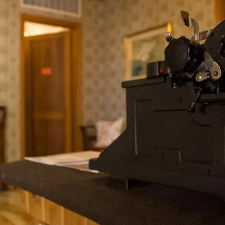 Alojamento de Acomodação e Pequeno-almoço Dei Buoni E Cattivi Cagliari