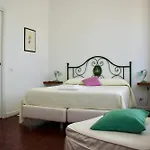 Dei Buoni E Cattivi לינה וארוחת בוקר