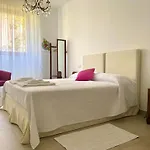 Dei Buoni E Cattivi לינה וארוחת בוקר 4*