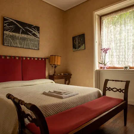 Frühstückspension Dei Buoni E Cattivi 4*