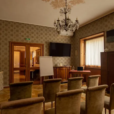 Dei Buoni E Cattivi Frühstückspension 4*