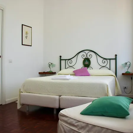 Dei Buoni E Cattivi Oda ve Kahvaltı