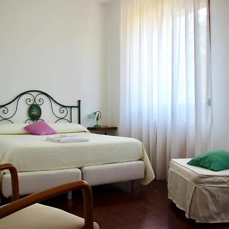 Bed & Breakfast Dei Buoni E Cattivi