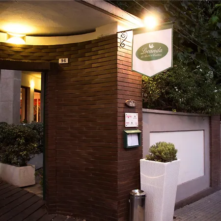 Dei Buoni E Cattivi B&B 칼리아리
