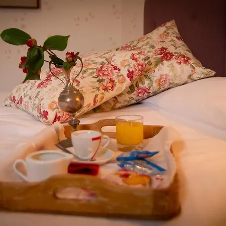 Oda ve Kahvaltı Dei Buoni E Cattivi