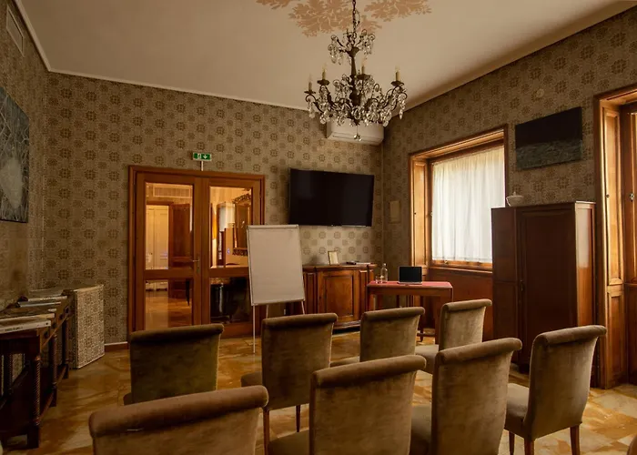 Dei Buoni E Cattivi Frühstückspension 4*