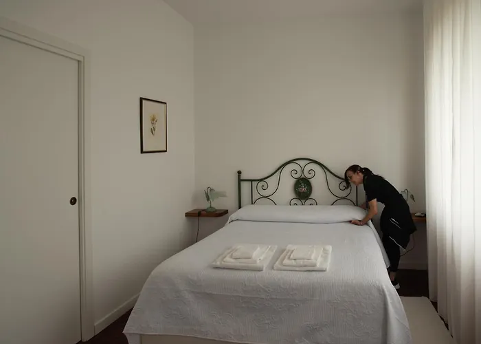 Dei Buoni E Cattivi Frühstückspension 4*