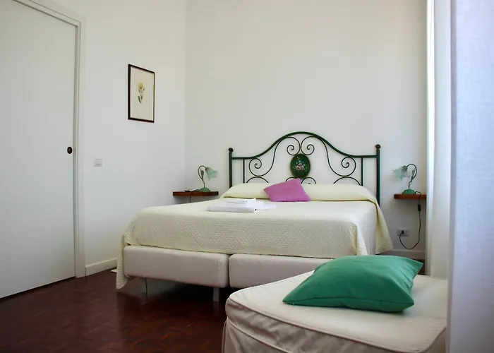 Dei Buoni E Cattivi Bed & Breakfast