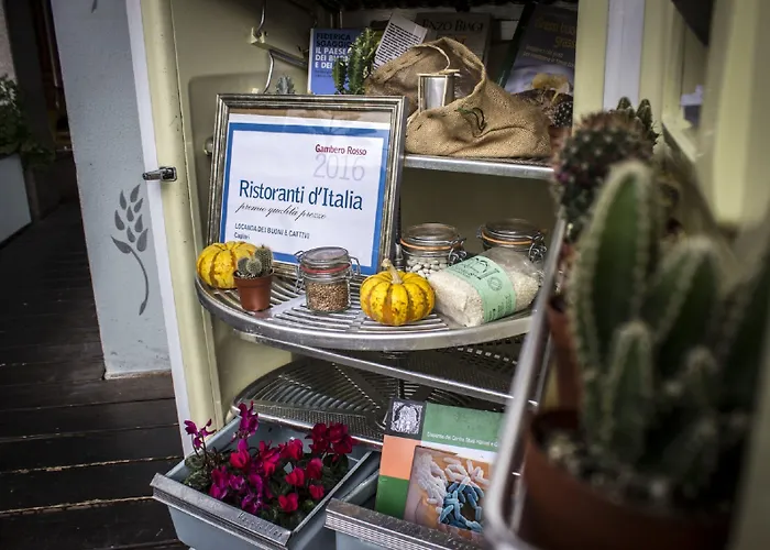 Dei Buoni E Cattivi 4* Cagliari