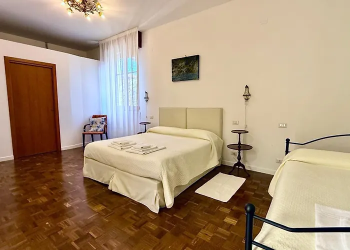 Dei Buoni E Cattivi 4*