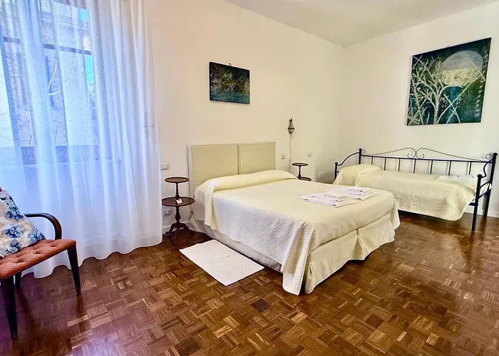 Frühstückspension Dei Buoni E Cattivi Cagliari